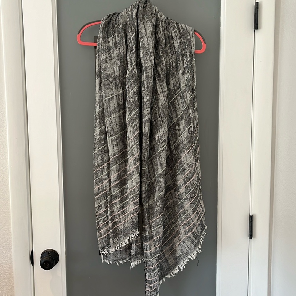 Blue Pacific Linen Gray Marbled Pink/Green Striped Scarf